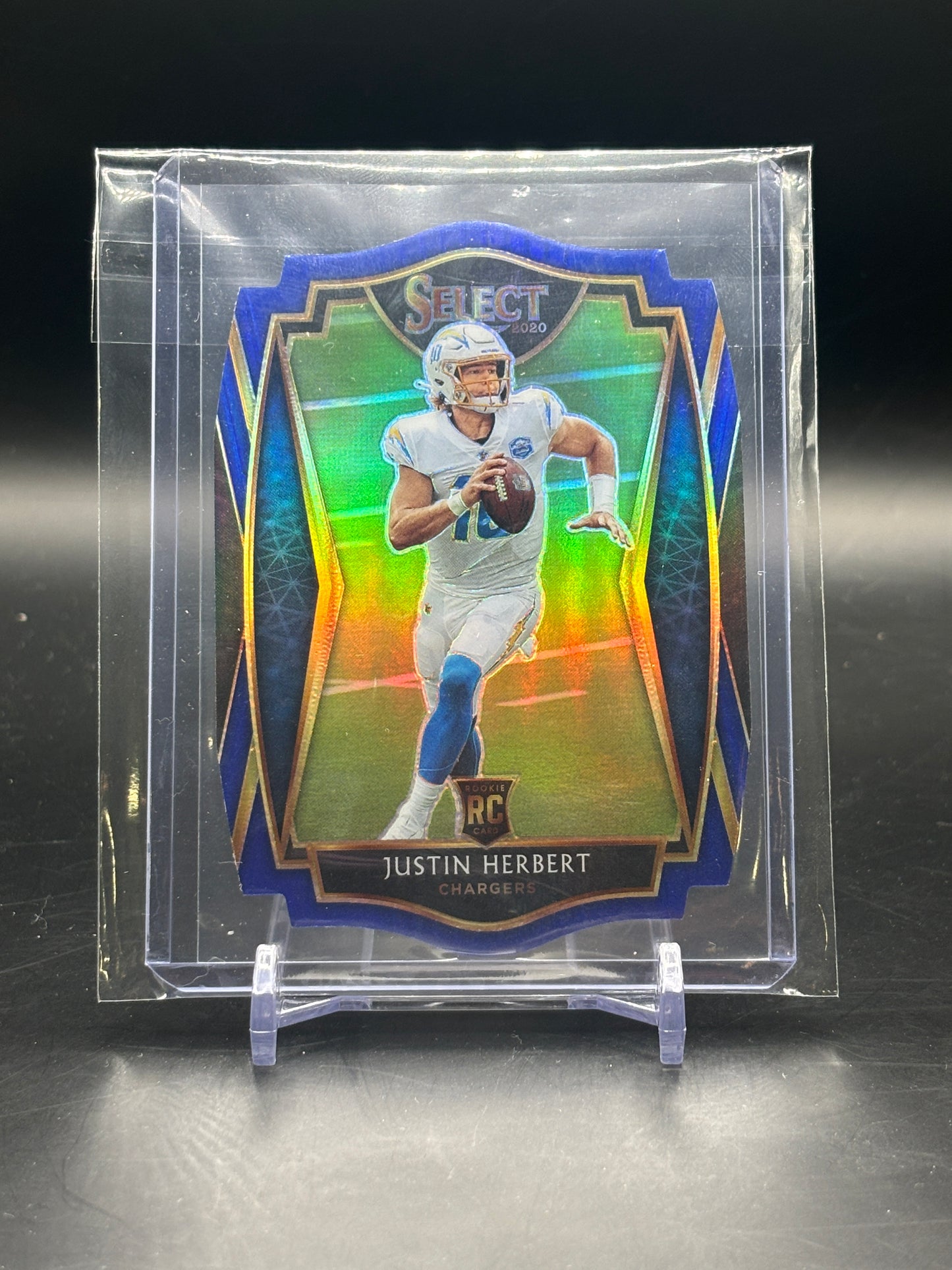 2020 Panini Select Justin Herbert Blue Die Cut RC