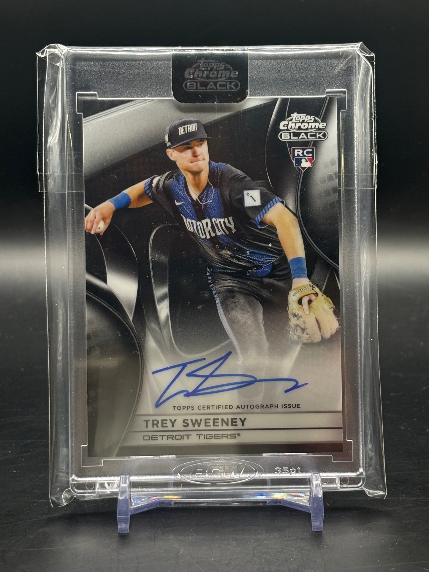 2025 Topps Chrome Black Trey Sweeney Auto RC