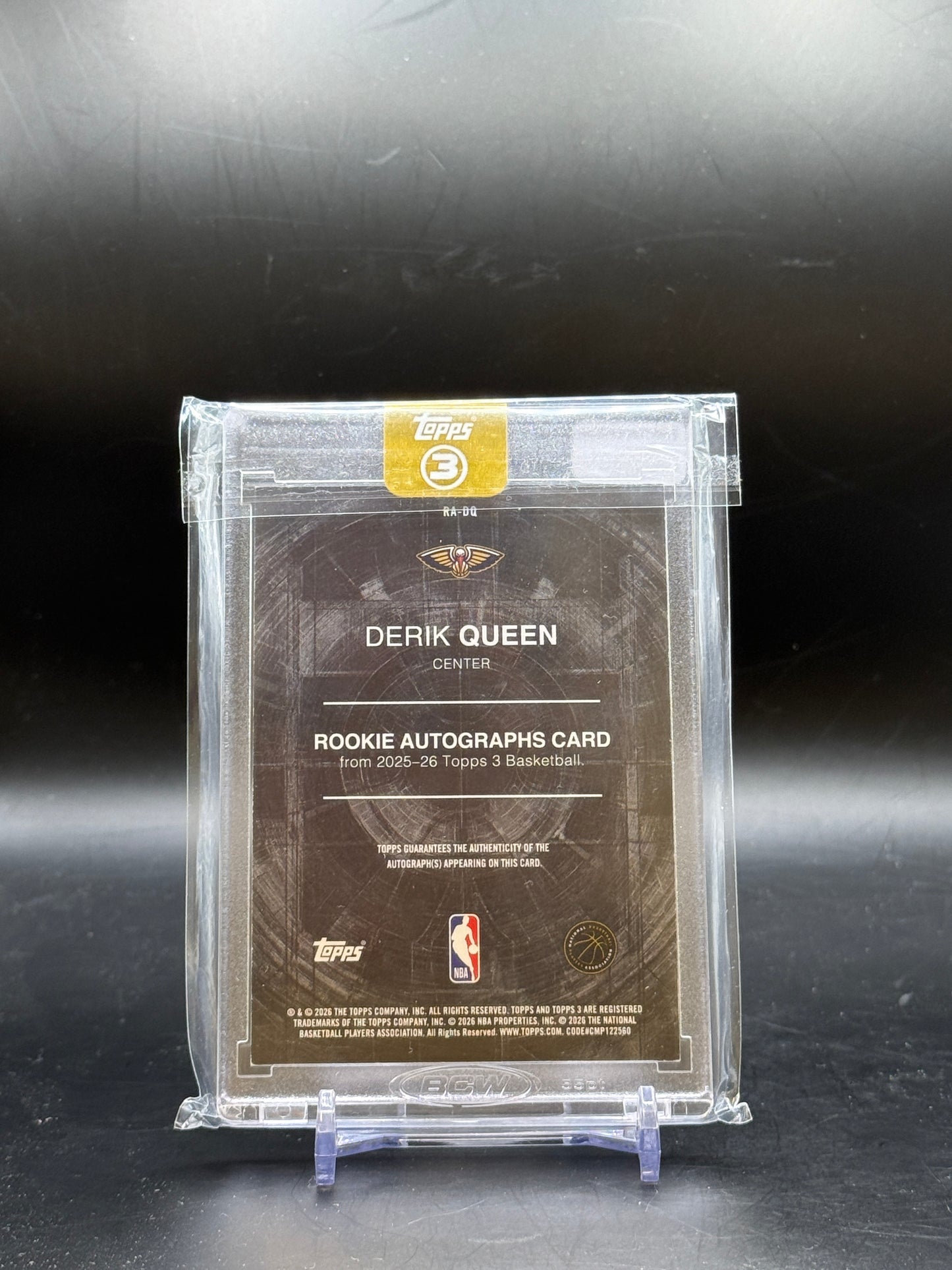 2025-26 Topps Three NBA Derik Queen New Orleans Pelicans Rookie Auto 32/49