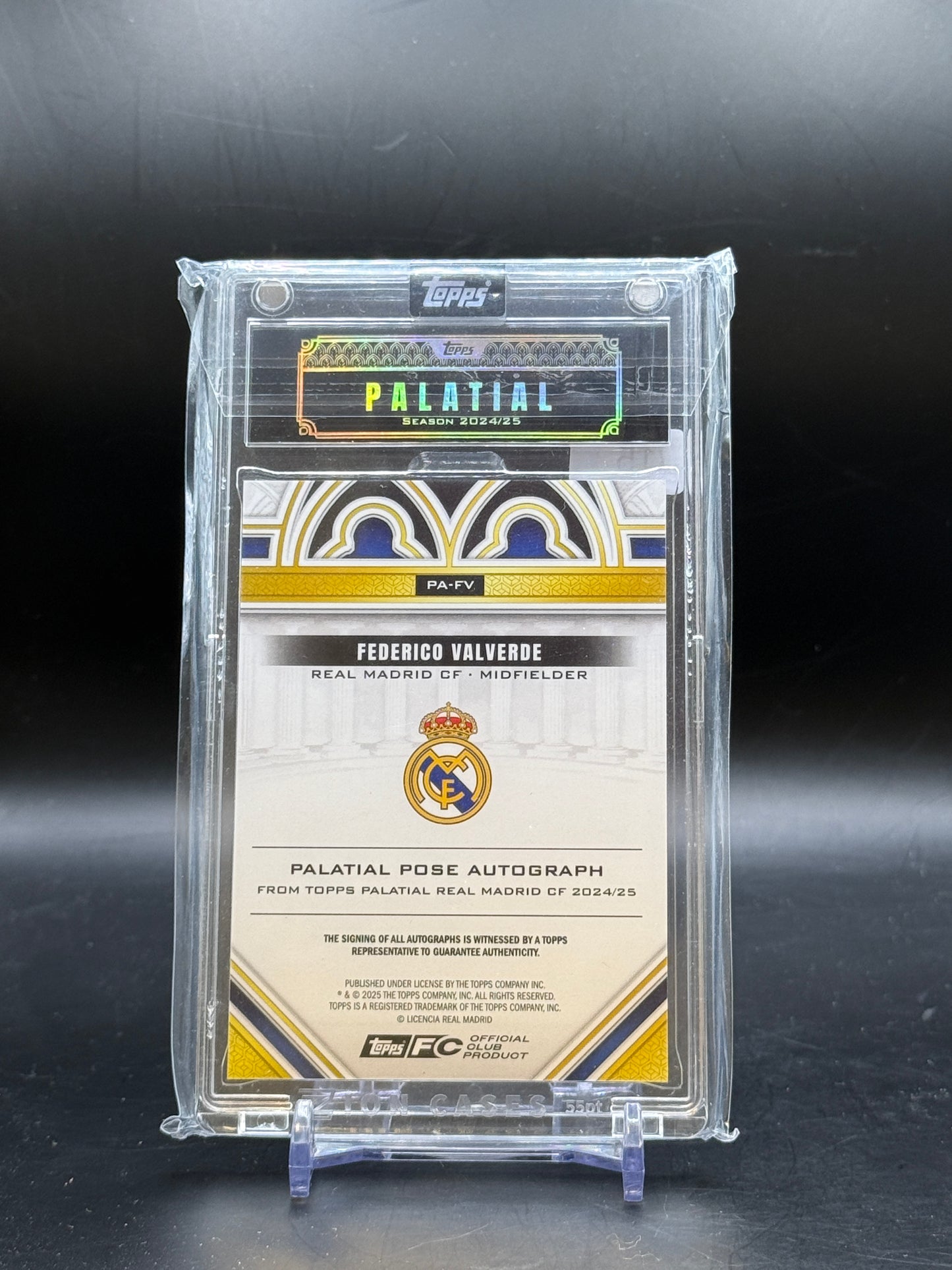 2024-25 Topps Palatial Real Madrid Frederico Valverde Palatial Pose Purple Auto 04/15