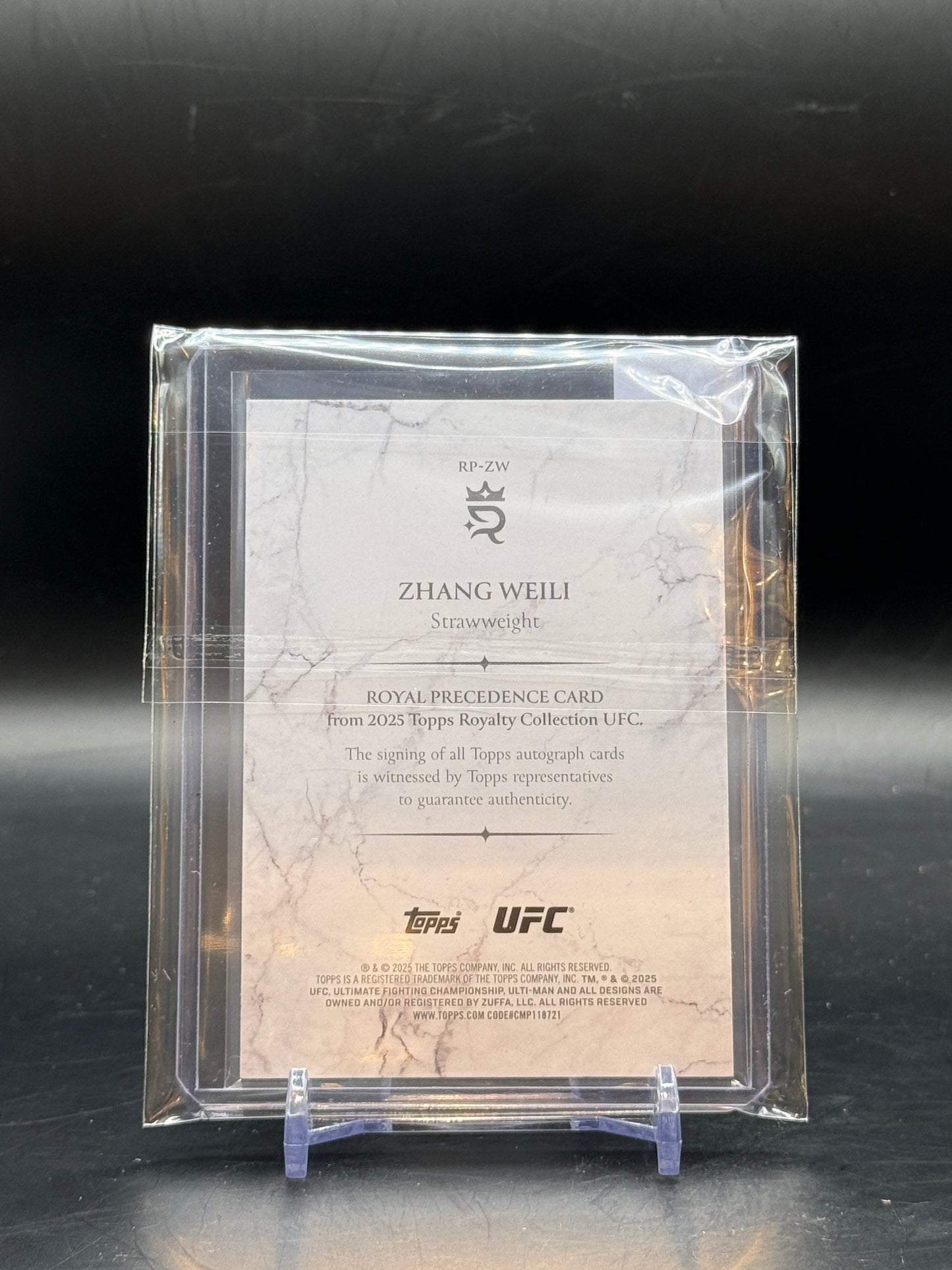 2025 Topps Royalty Collection UFC Zhang Weili Auto 9/25