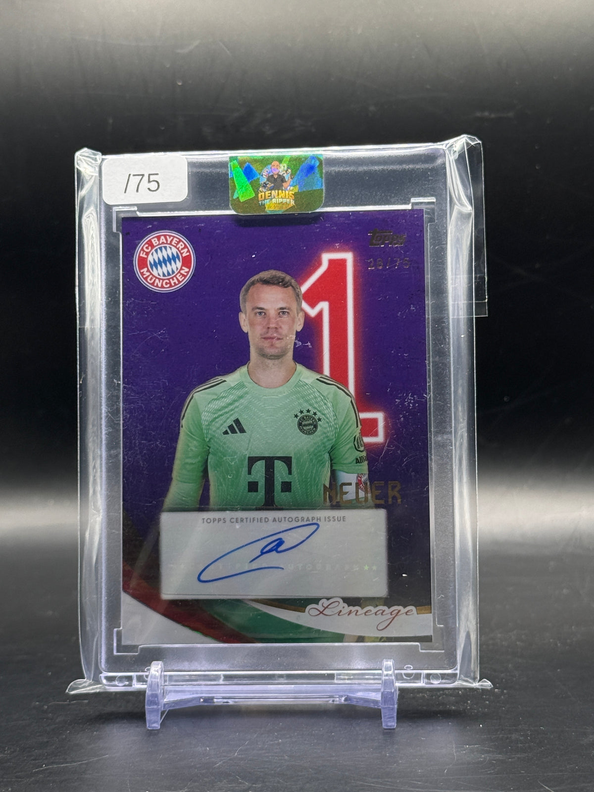 2025-26 Topps FC Bayern München Lineage Manuel Neuer Purple Auto 28/75