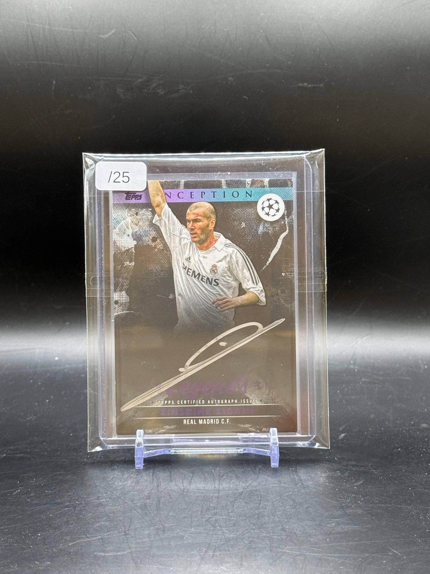 2024-25 Topps Inception UCC Zinedine Zidane Real Madrid Silver Signings Auto 15/25