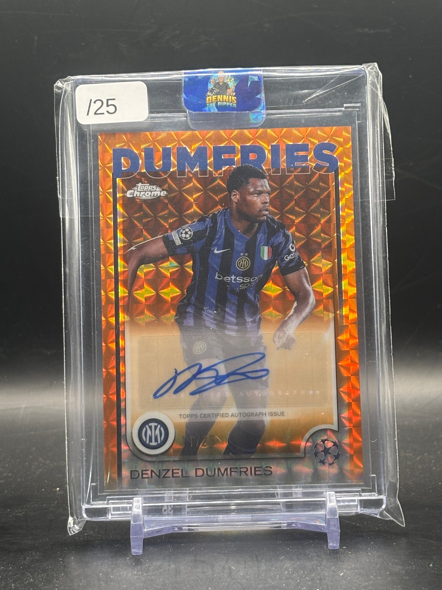 2024-25 Topps Chrome UCC Denzel Dumfries FC Internazionale Milano Orange Geometric Auto 11/25