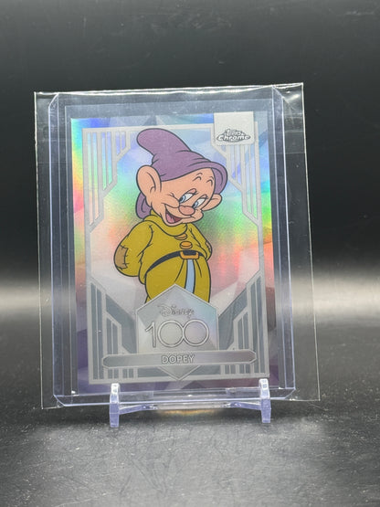 2023 Topps Chrome Disney Dopey Refractor