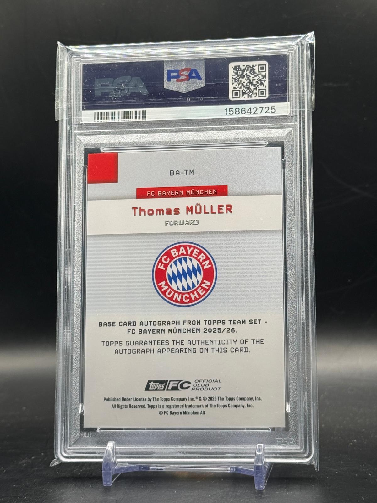 2025-26 Topps FC Bayern München Team Set Thomas Müller Gold Auto 09/50 PSA 9 158642725