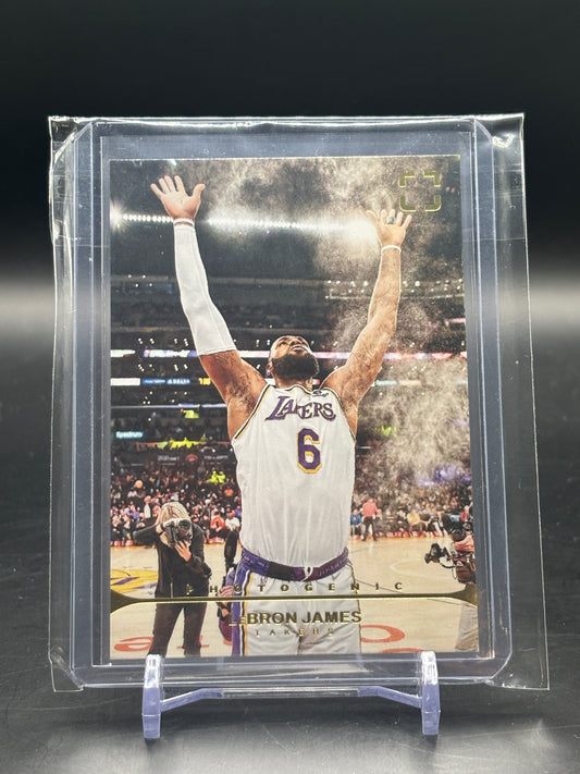 2021/22 Panini Photogenic Lebron James