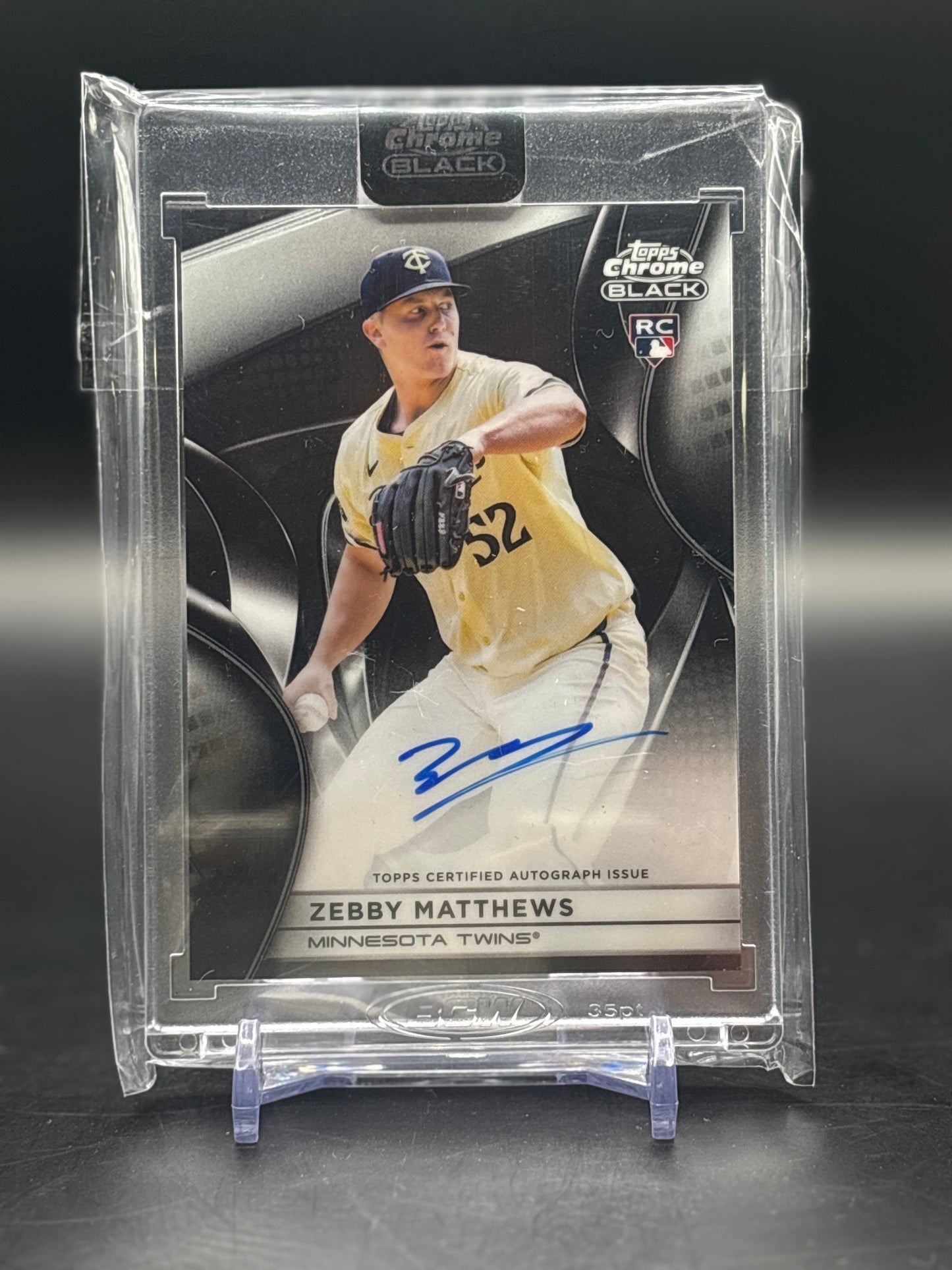 2025 Topps Chrome Black Zebby Matthews Auto RC