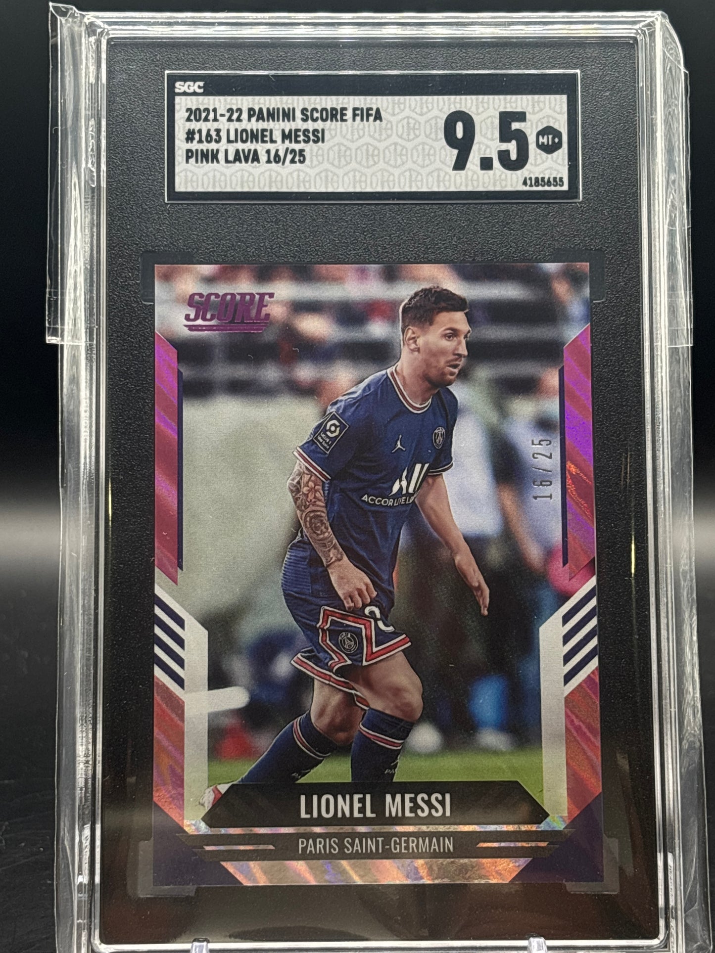 2021/22 Panini Score FIFA Lionel Messi Pink Lava 16/25 SGC 9.5 4185655