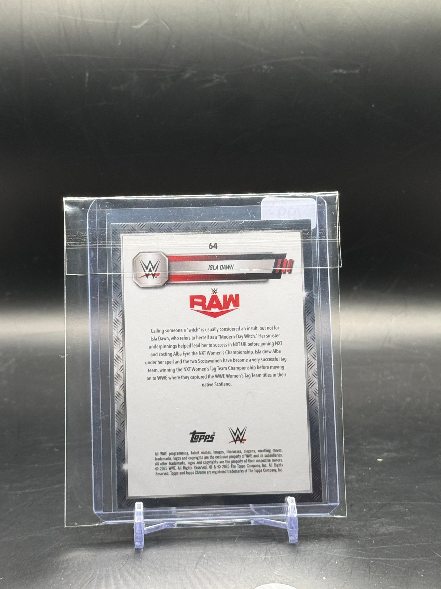 2025 Topps Chrome WWE Isla Dawn Green 38/99