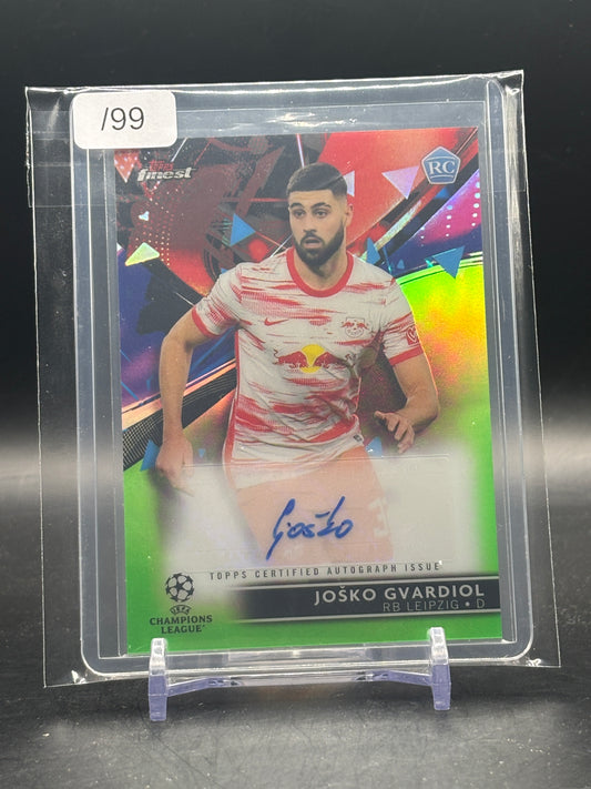 2021-22 Topps Finest UCC Josko Gvardiol RB Leipzig Green Auto 30/99