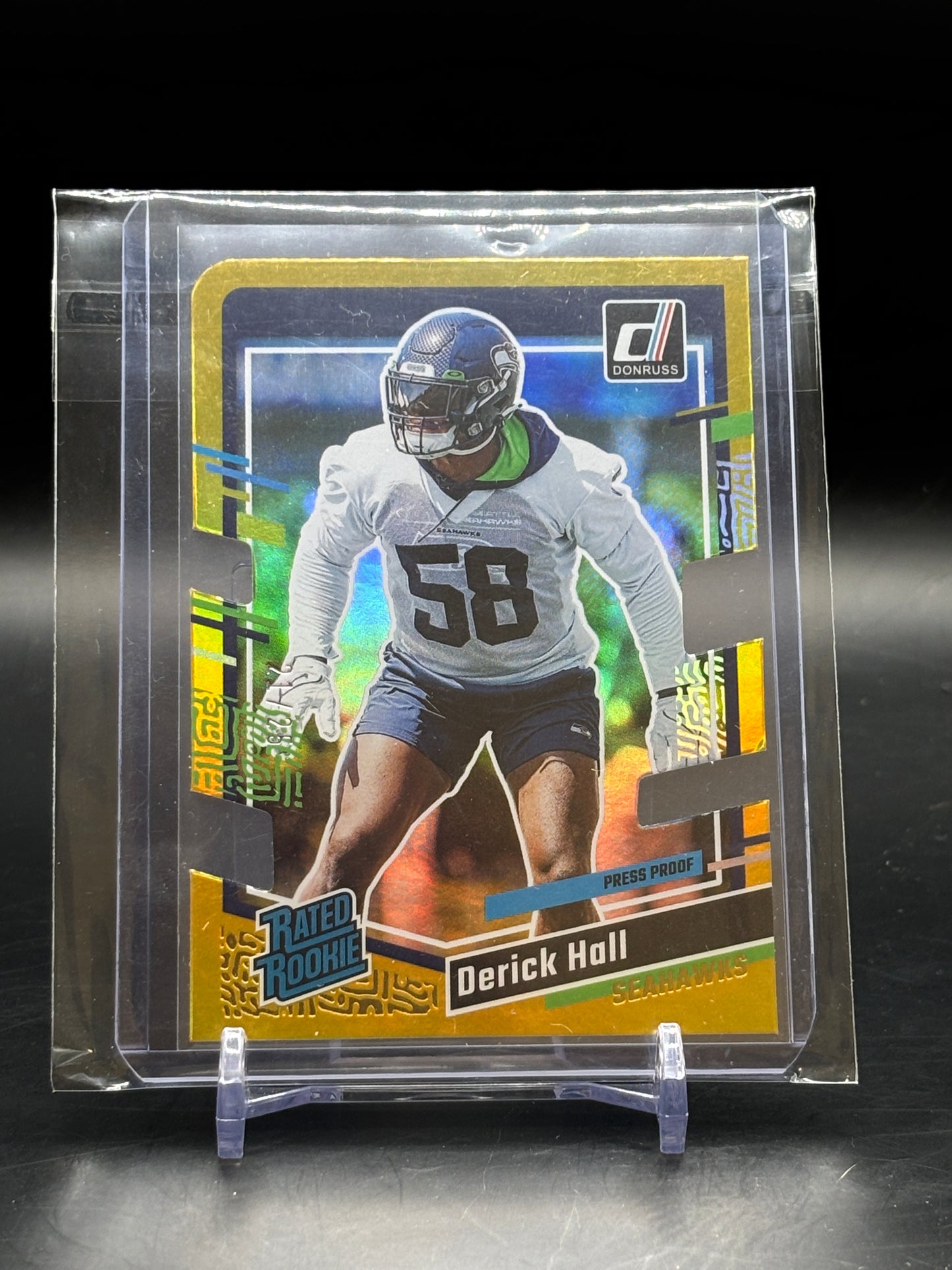 2023 Panini Donruss Derick Hall Gold Die-Cut 21/25 RC