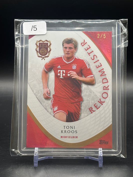 2025 Topps Bayern 125 Years Toni Kroos Red 2/5