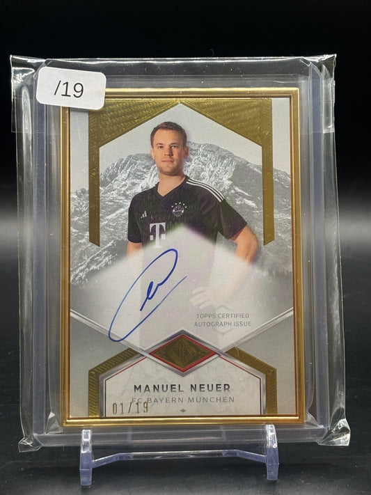 2023/24 Topps Bavaria Munich Transcendent Manuel Neuer Gold Frame 01/19