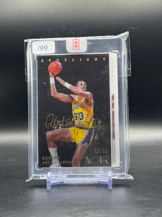 2021-22 Panini Noir NBA Kareem Abdul-Jabbar Los Angeles Lakers Spotlight Auto 55/99