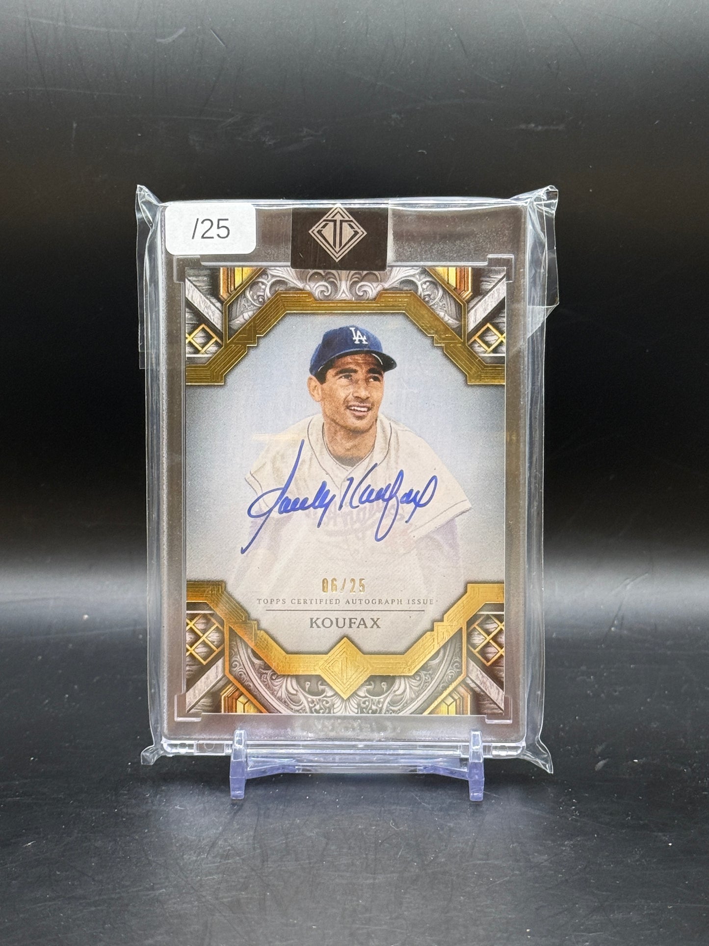 2025 Topps Transcendent Baseball Sandy Koufax Los Angeles Dodgers Auto 06/25