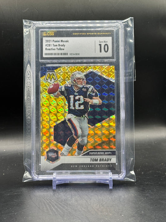 2021 Panini Mosaic NFL Tom Brady New England Patriots #281 Reactive Yellow CSG 10 1027643050