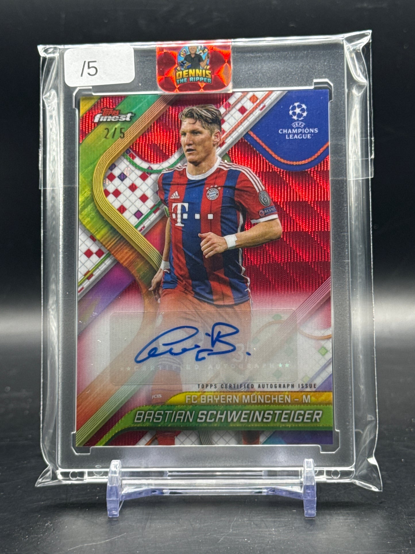 2024-25 Topps Finest UCC Bastian Schweinsteiger FC Bayern München Red Auto 2/5