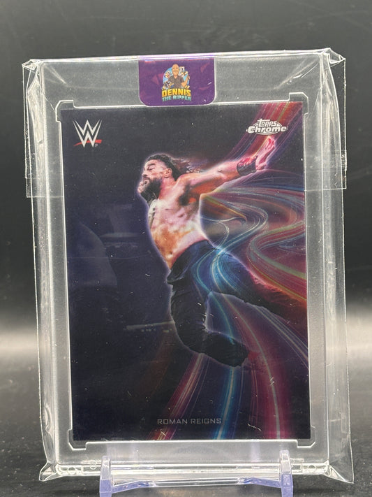 2026 Topps Chrome WWE Roman Reigns Signalz