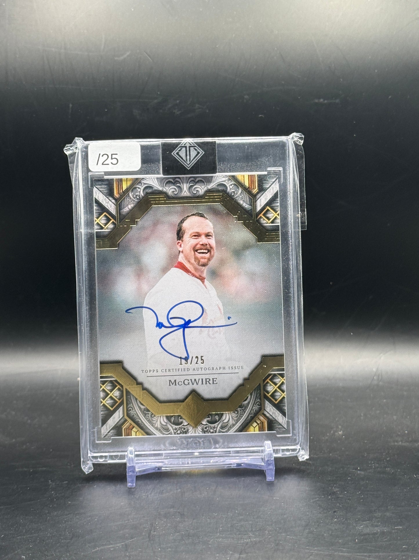 2025 Topps Transcendent MLB Mark McGwire St. Louis Cardinals Auto 19/25
