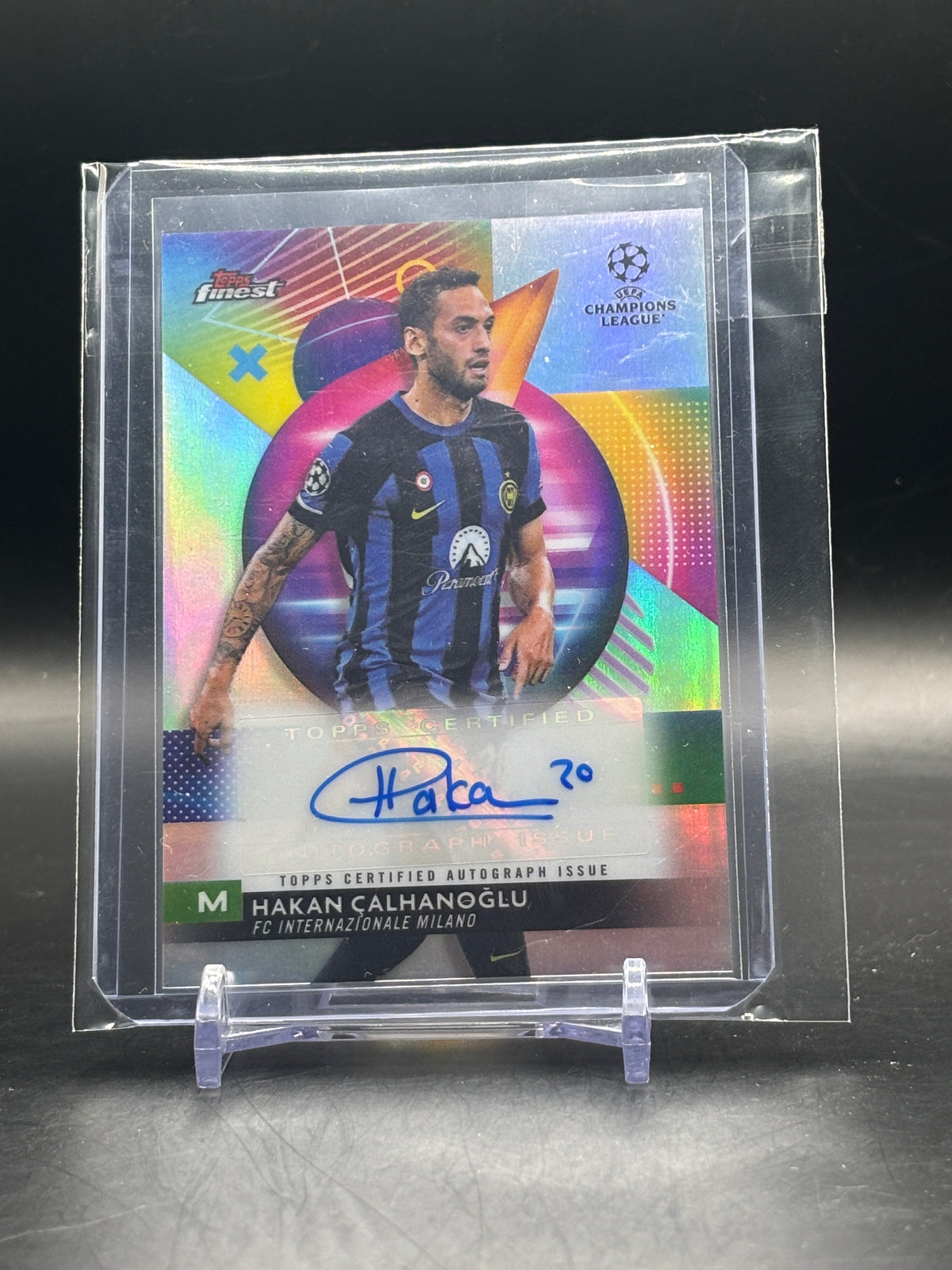 2023-24 Topps Finest UCC Hakan Calhanoglu FC Internazionale Milano Refractor