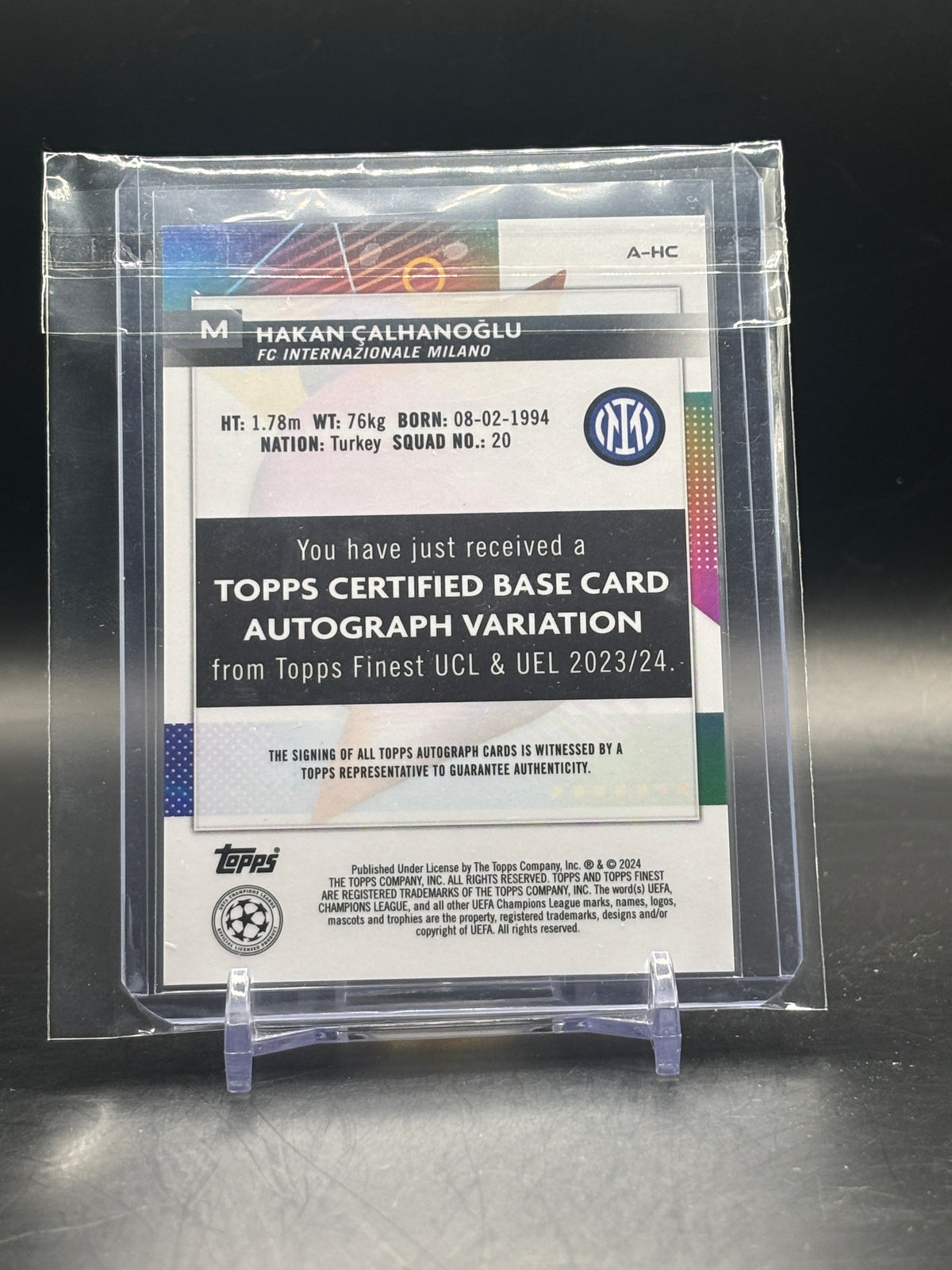 2023-24 Topps Finest UCC Hakan Calhanoglu FC Internazionale Milano Refractor