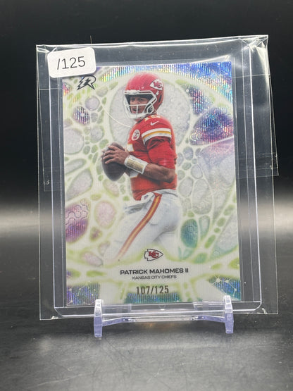 2025 Topps Resurgence NFL Patrick Mahomes II Kansas City Chiefs White Surge Protonyx 107/125