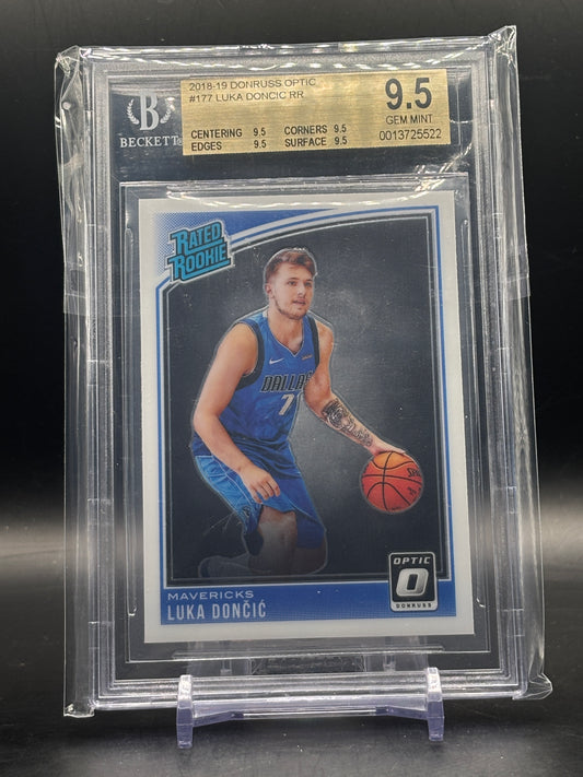 2018-19 Panini Optic NBA Luka Doncic Dallas Mavericks Refractor Beckett 9,5 0013725522