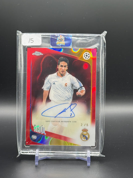 2025-26 Topps Chrome UCC Raul Real Madrid Red Lava Auto 2/5