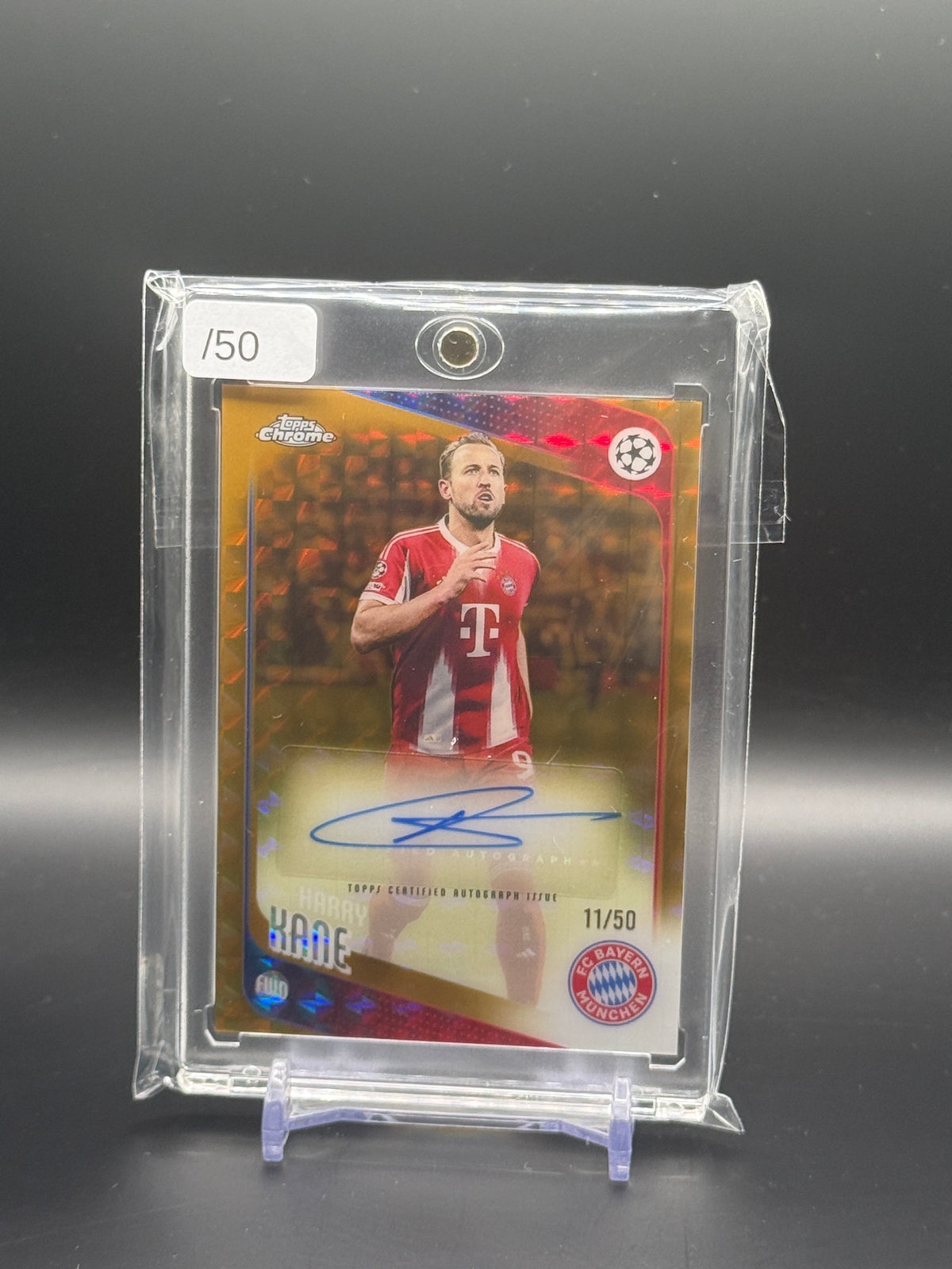 2025-26 Topps Chrome UCC Harry Kane FC Bayern München Gold Geometric Auto 11/50